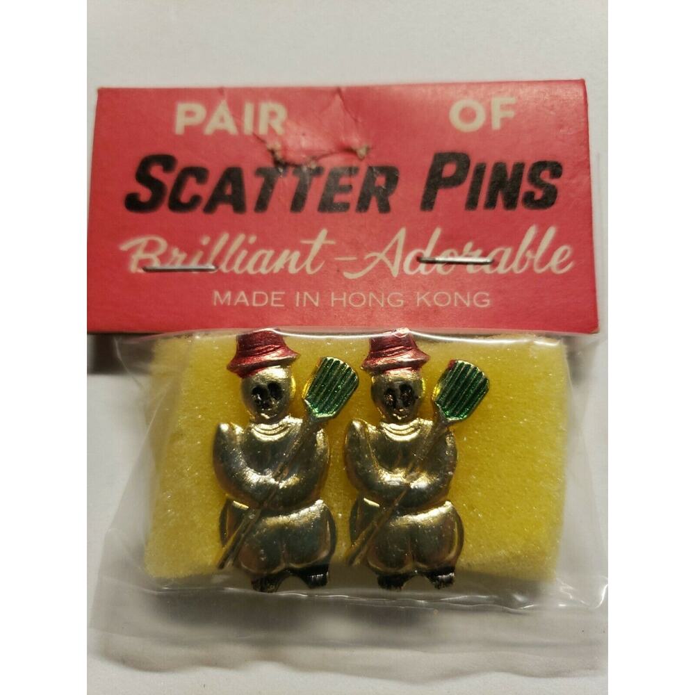 Vintage Brooches Pair ofβ Snowmen Enamel Scatter Pins New Old Stock B-3